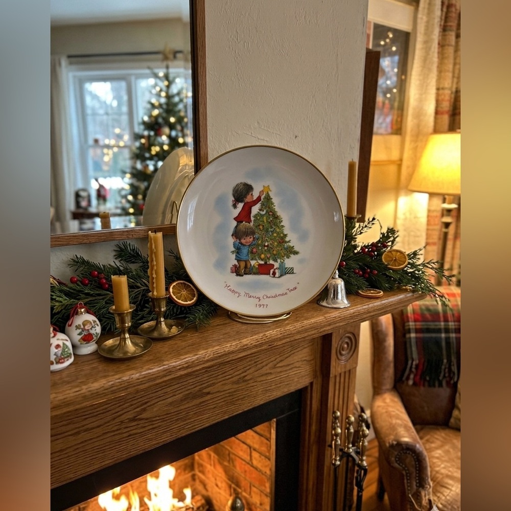1977 Gorham Moppets "Happy Merry Christmas Tree" Limited Edition Plate